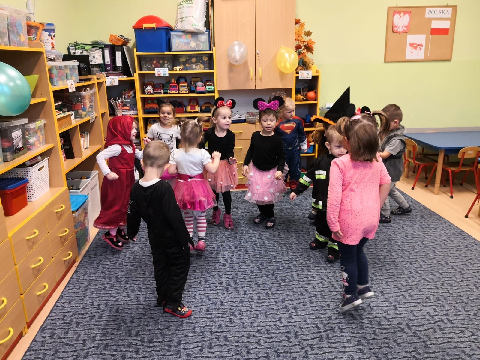 DZIEŃ POSTACI Z BAJEK