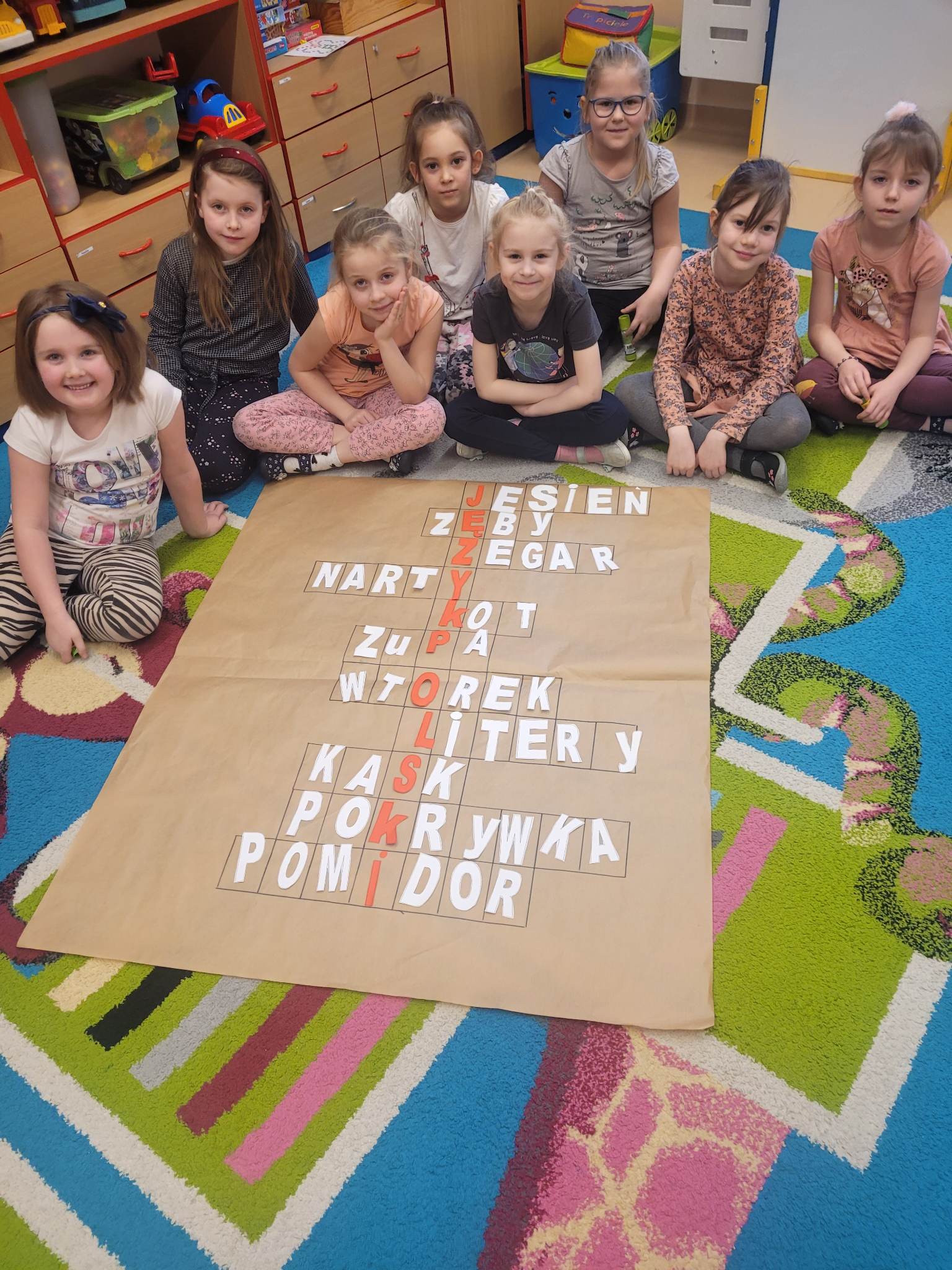 Dzieci z krzyżówką